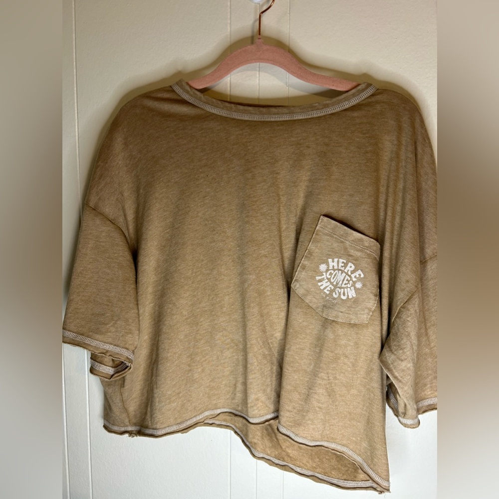 american eagle crop top large womens “Here Comes The Sun” NWT